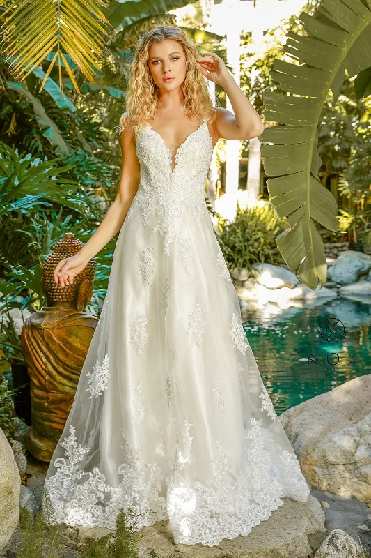 **Allure's Enchanting Gown: Shimmering Elegance for Unforgettable Occasions** Wedding Dress Style