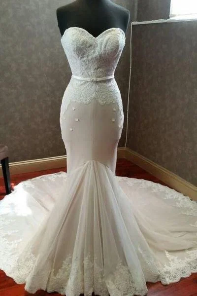 Elegant ivory lace tulle sweetheart mermaid dress floor-length Wedding dresses WK183 Ruffle Wedding Gown