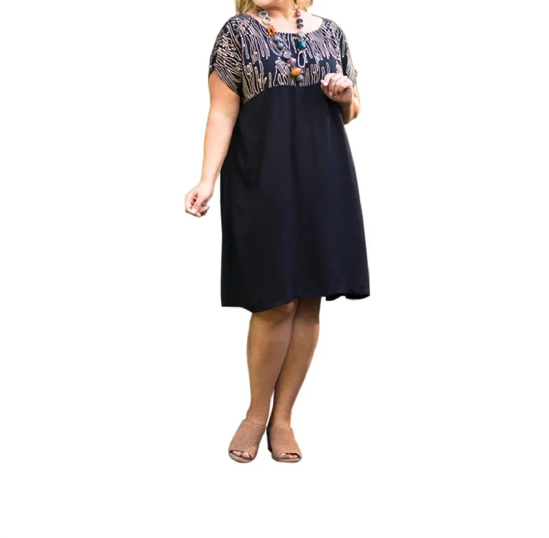 Shelby Short Sleeve Dress - Plus Size In Sketch Bodycon Plus Size